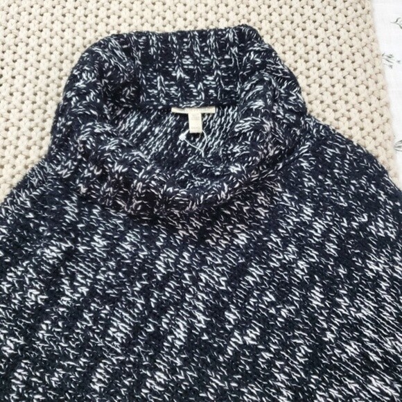 Eileen Fisher Black and White Cape - Picture 6 of 14